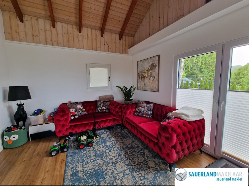 Prachtig gelegen vrijstaand huis met uitzicht in Ottlar 5