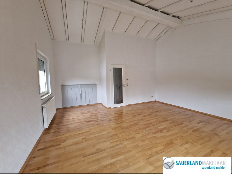 Comfortabel vakantiehuis met balkon, tuin en garage 5