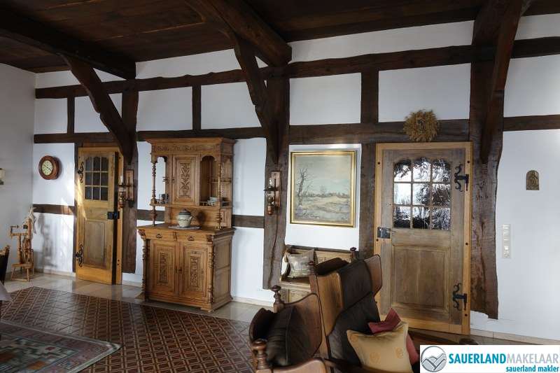 VERKOCHT Authentiek en prachtig gelegen vrijstaand huis in Düdinghausen 5