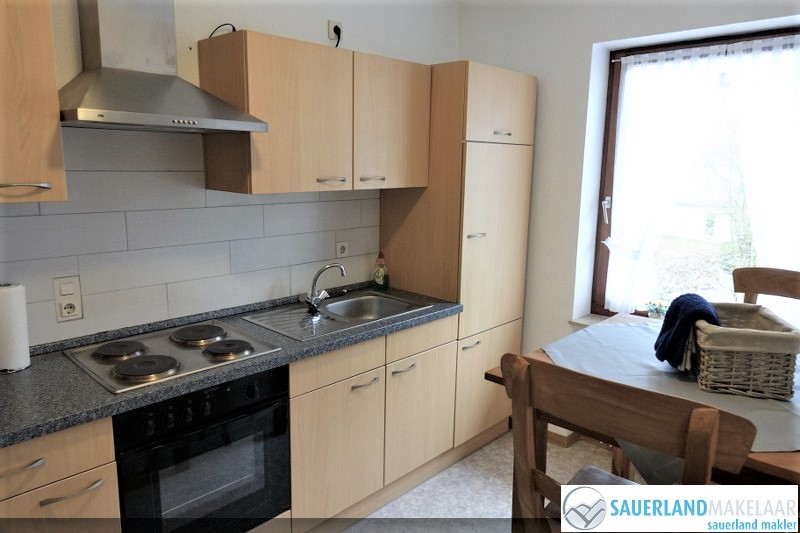VERKOCHT-Mooi 4 kamerappartement Schwalefeld 6