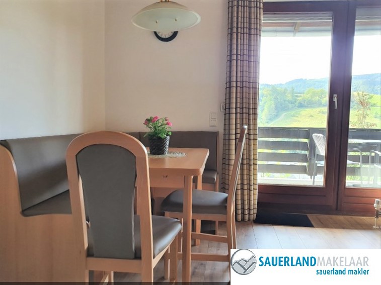 Sfeervol 4 kamerappartement Schwalefeld met mooi uitzicht 6