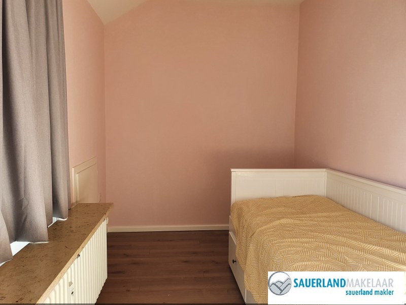 Rustig gelegen ruim appartement met uitzicht en zwembad 6