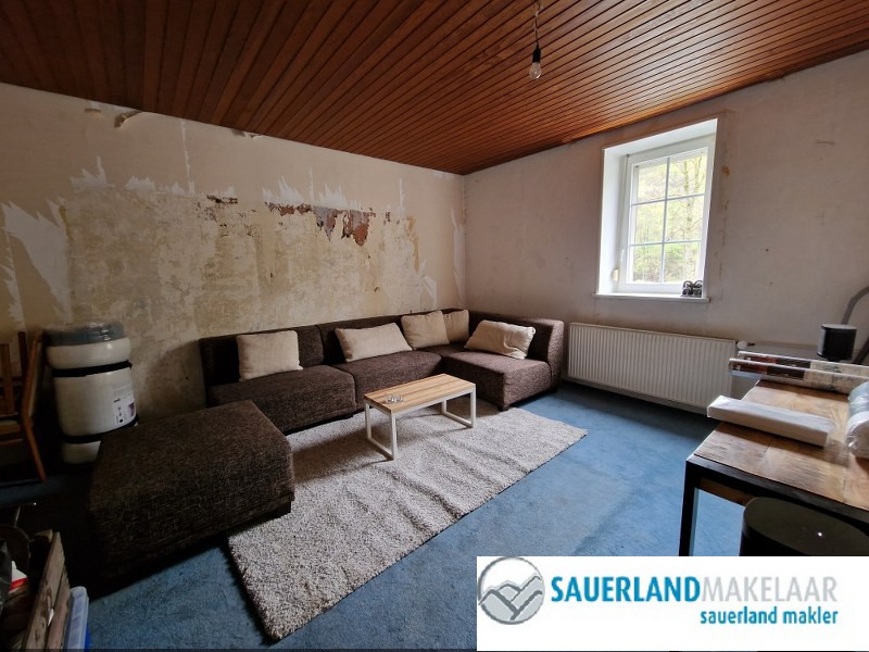 Centraal gelegen 2 onder 1 kap woning in Brilon Wald 6