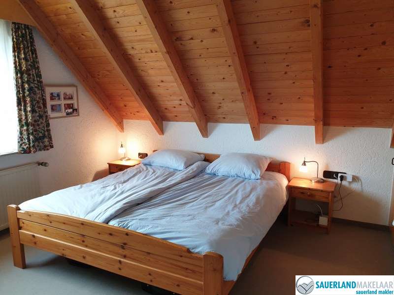 VERKOCHT Prachtig gelegen 3 kamerappartement in Schwalefeld 7