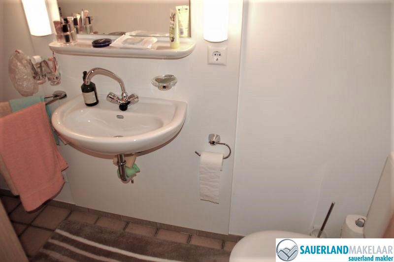 Ruim 3 kamerappartement in Usseln met mooi uitzicht 7