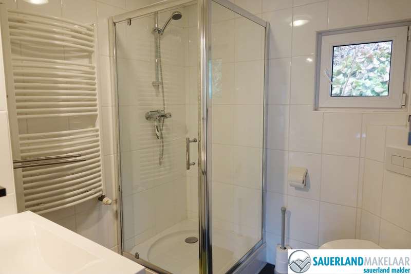 VERKOCHT vakantiehuis met een prachtig uitzicht bij de Diemelsee 7