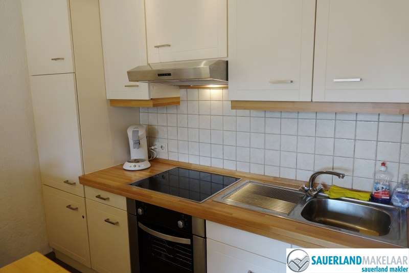VERKOCHT gelegen en volledig gerenoveerd, 3 kamerappartement 7