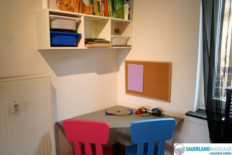 VERKOCHT Ruim 4 kamerappartement met prachtig uitzicht in Schwalefeld 7