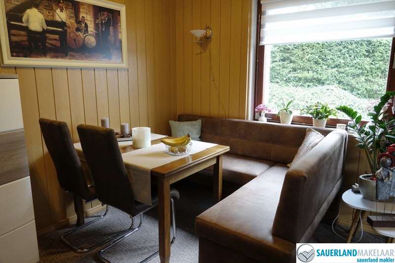 VERKOCHT Rustig gelegen, vrijstaand woonhuis met garage 7