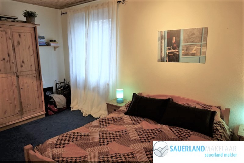 VERKOCHT Sfeervol 2 kamerappartement in Niedersfeld met uitzicht 8