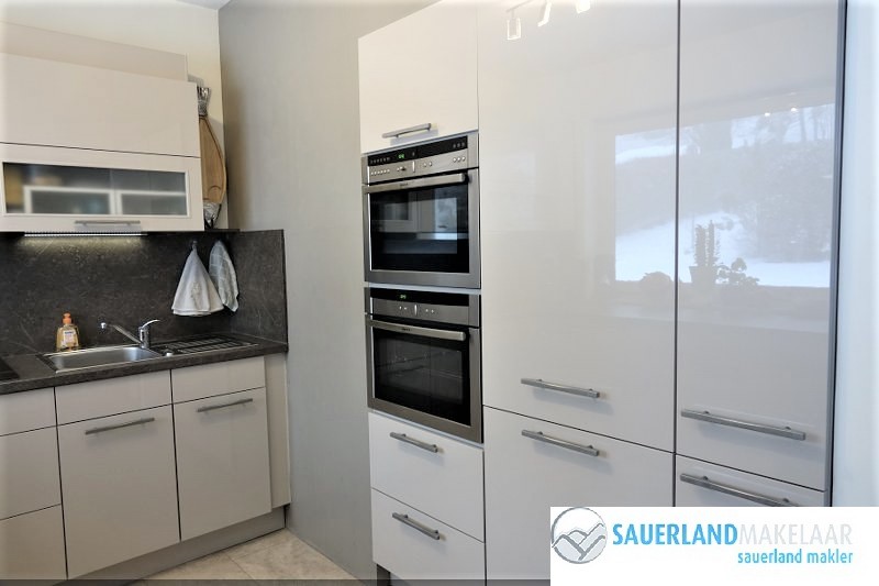 Verkocht -Volledig gemoderniseerd huis met appartement in Bömighausen 8