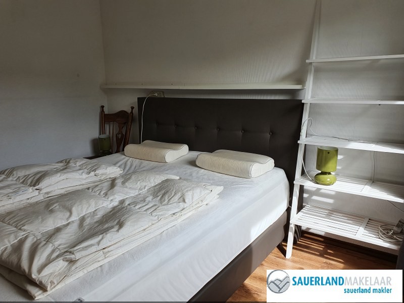 Rustig gelegen 2 kamerappartement met prachtig uitzicht Usseln 8