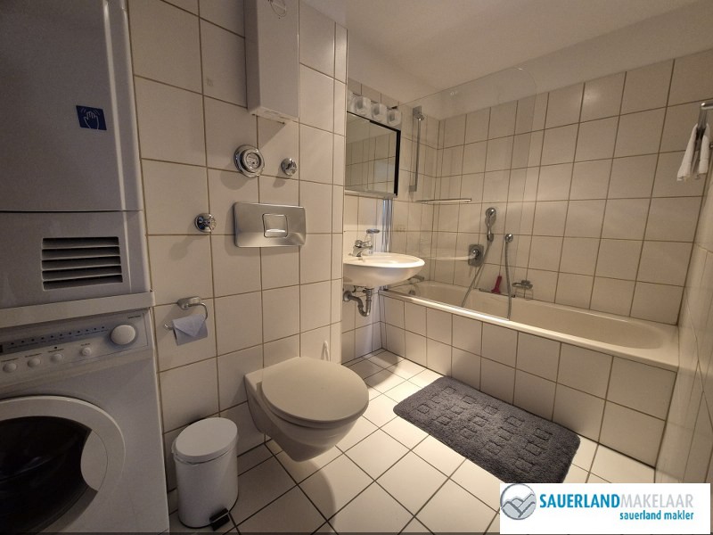 Centraal gelegen ruim 2 kamerappartement in Winterberg 8