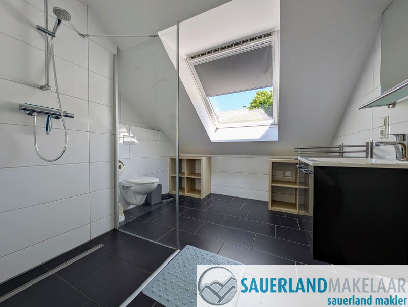 Appartement met adembenemend panoramisch uitzicht op Winterberg 8