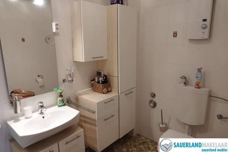 VERKOCHT sfeervol en gerenoveerd 3 kamerappartement, Niedersfeld 8