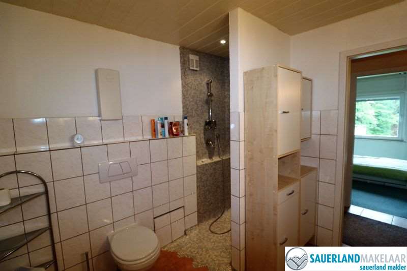 VERKOCHT gelegen 3 kamerappartement in Schwalefeld 8