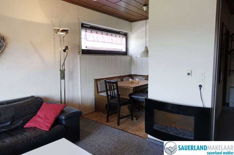 VERKOCHT gelegen, sfeervol 3 kamerappartement Niedersfeld 8