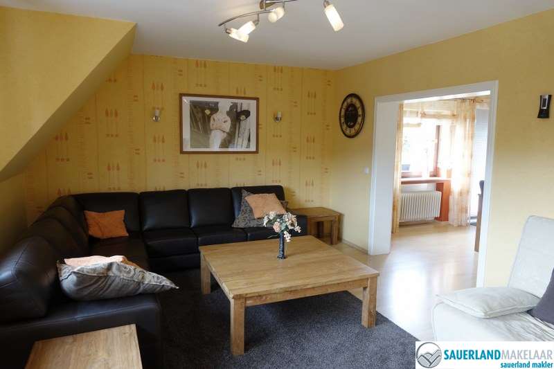 VERKOCHT Groot, vrijstaand huis met tuin in Küstelberg 8