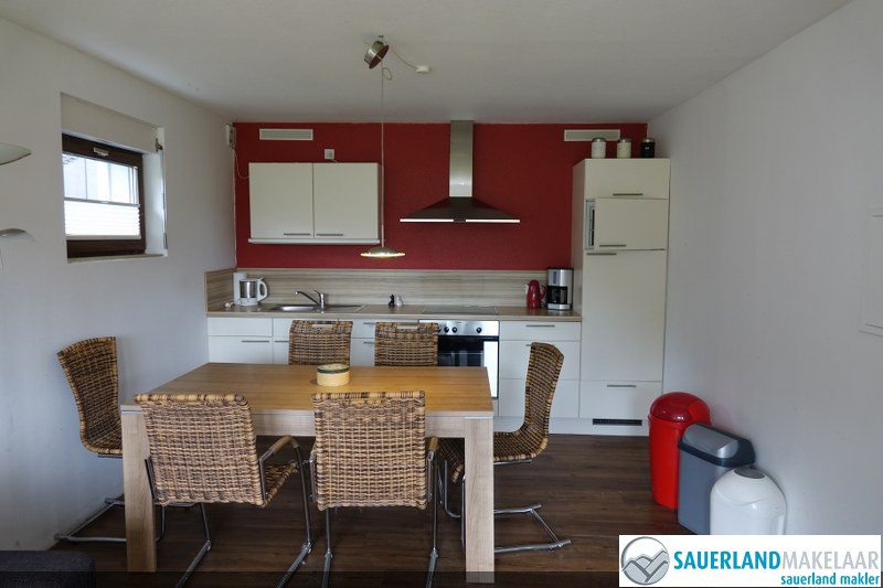 VERKOCHT-Prachtig, vrijstaand huis met tuin, balkon in Bömighausen 9