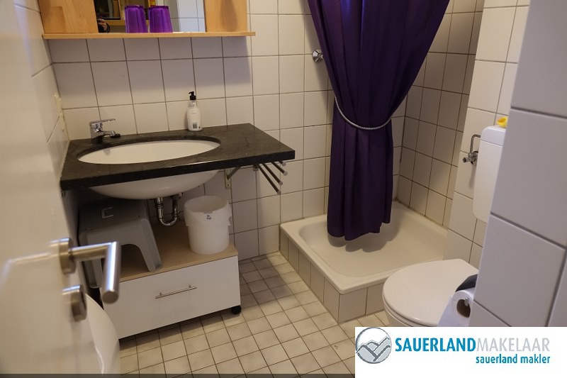 VERKOCHT - Sfeervol 2 kamerappartement in Winterberg op loopafstand piste. 9