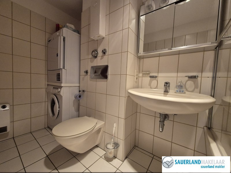 Centraal gelegen ruim 2 kamerappartement in Winterberg 9
