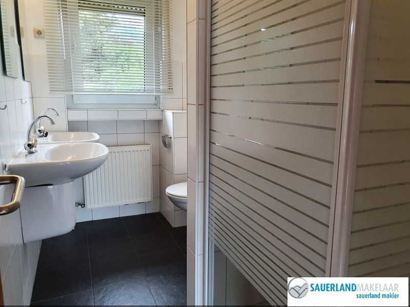 Prachtig gelegen huis met panorama uitzicht in Elkeringhausen 9