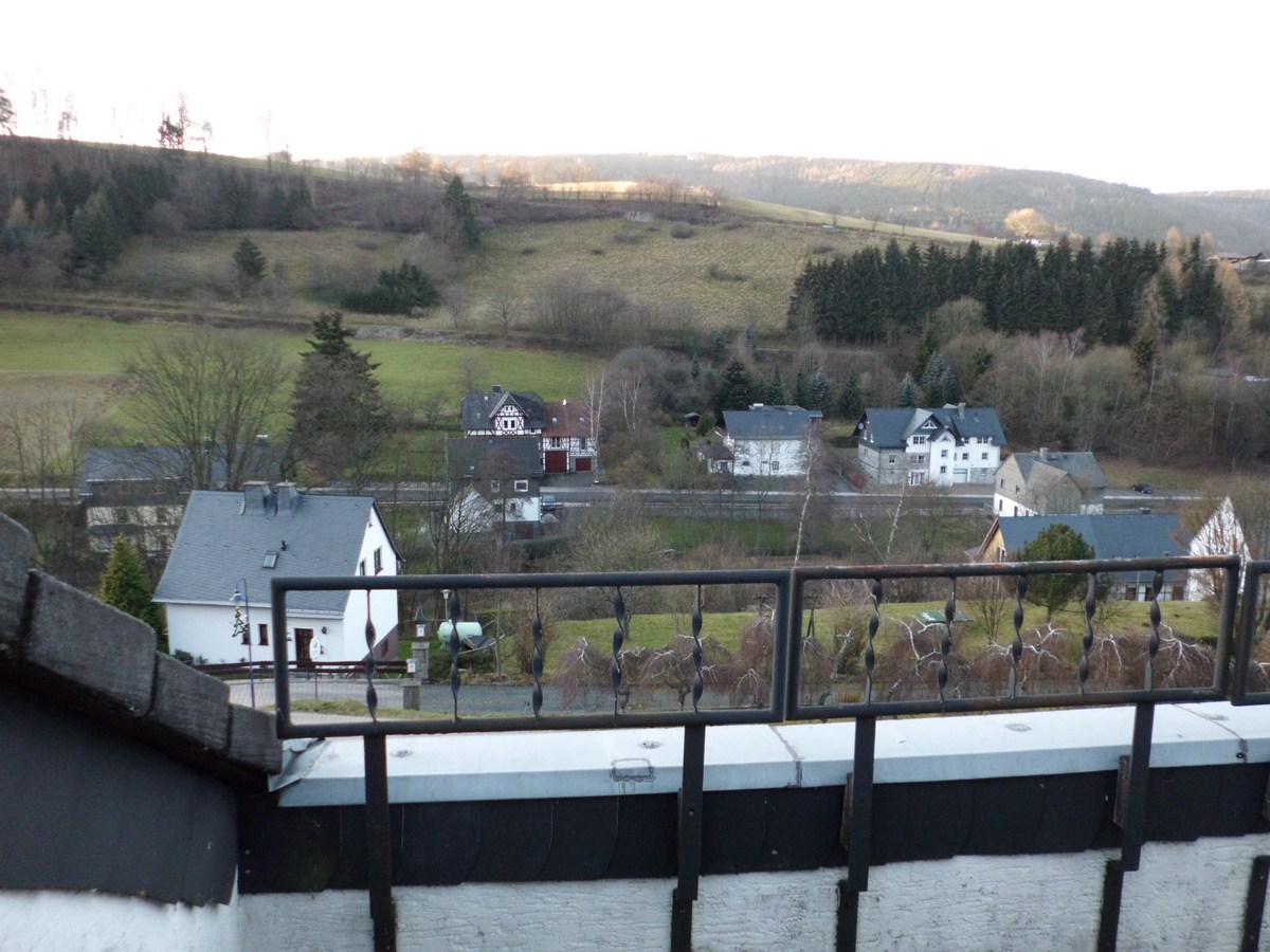 Ruim appartement met Panoramauitzicht in Schwalefeld 9