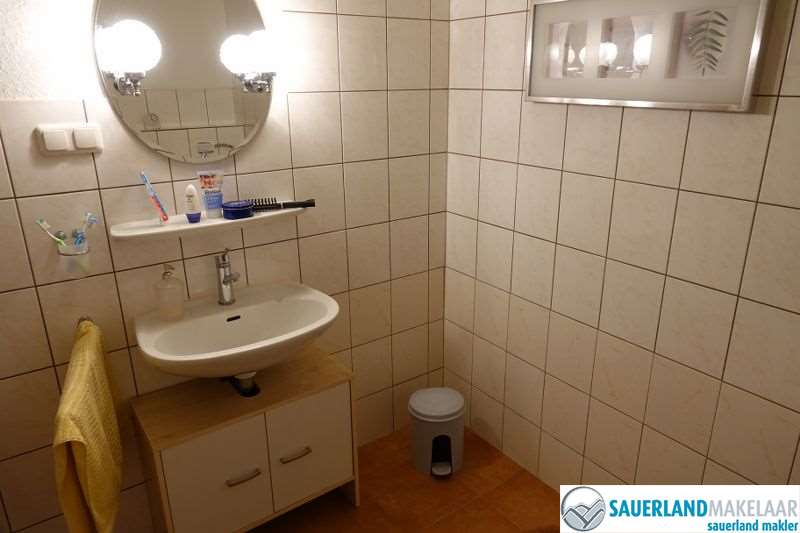 VERKOCHT gelegen 3 kamerappartement in Schwalefeld 9