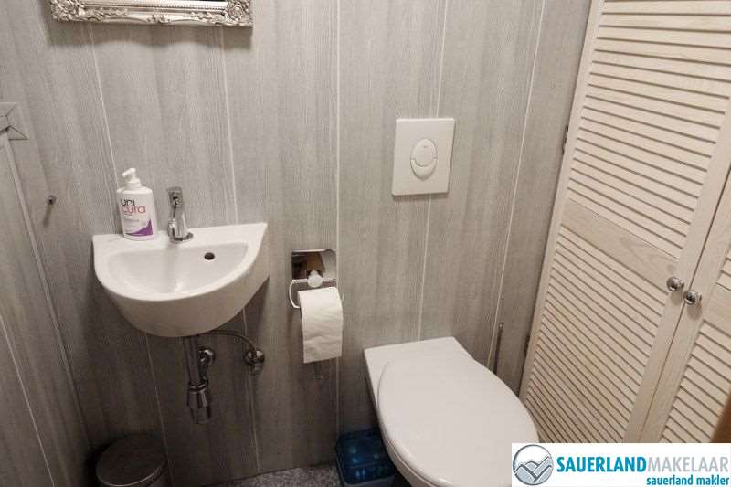 VERKOCHT gelegen appartement met panoramauitzicht in Schwalefeld 9