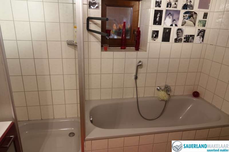 VEKOCHT prachtig, vrijstaand huis met uitzicht in Düdinghausen 9