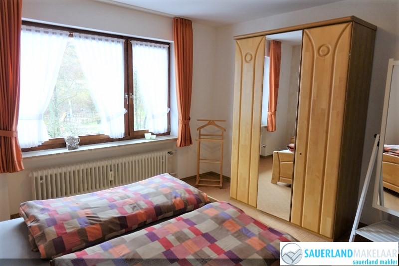 VERKOCHT-Mooi 4 kamerappartement Schwalefeld 10