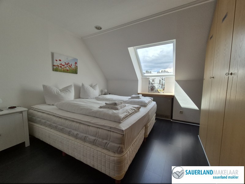 Centraal gelegen ruim 2 kamerappartement in Winterberg 10