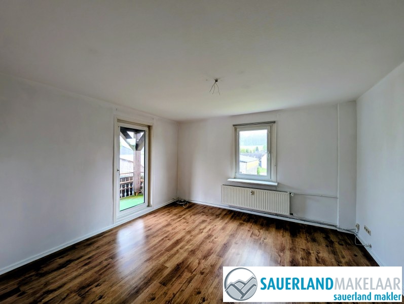 Aantrekkelijke investeringsmogelijkheid nabij Willingen – woonhuis met 4 appartementen 10