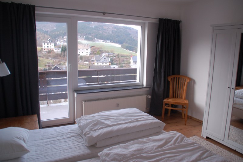 Ruim en modern 4 kamer appartement met uitzicht nabij Willingen 10