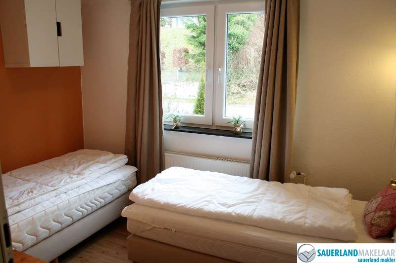 VERKOCHT Ruim 4 kamerappartement met prachtig uitzicht in Schwalefeld 10
