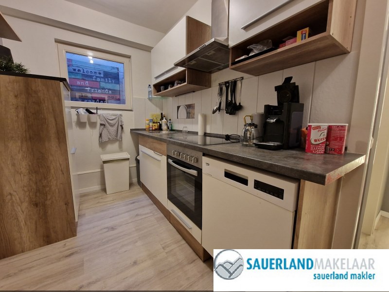 Vrijstaand huis verdeeld over 2 appartementen in Bömighausen 11