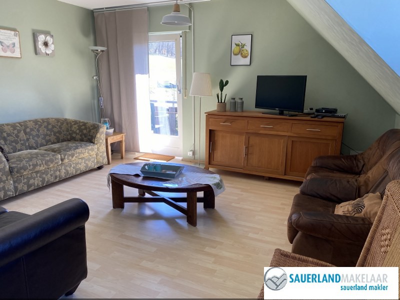 Groot woonhuis verdeeld over 4 appartementen in Silbach 12