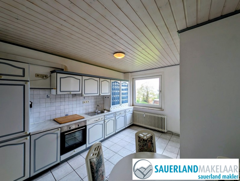 Aantrekkelijke investeringsmogelijkheid nabij Willingen – woonhuis met 4 appartementen 12