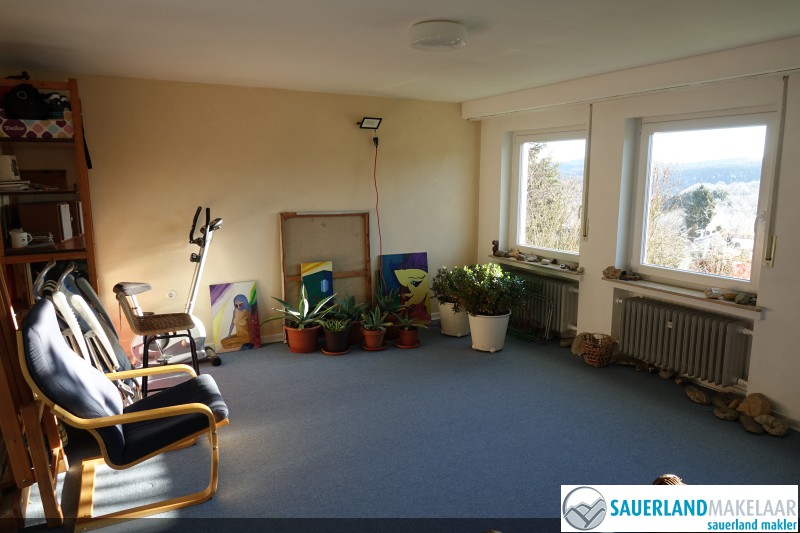 VERKOCHT Mooi gelegen woonhuis Brilon met panorama uitzicht 13