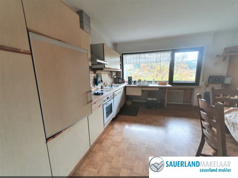 Ruim, vrijstaand huis met appartement in Niedersfeld 13