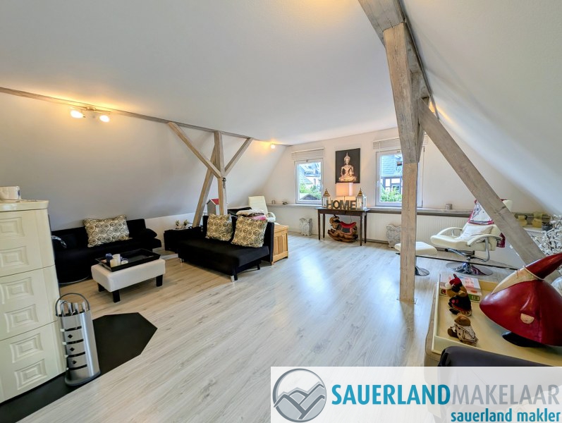 Op 5 minuten van Winterberg: Royale eengezinswoning met dubbele garage en tuin 13