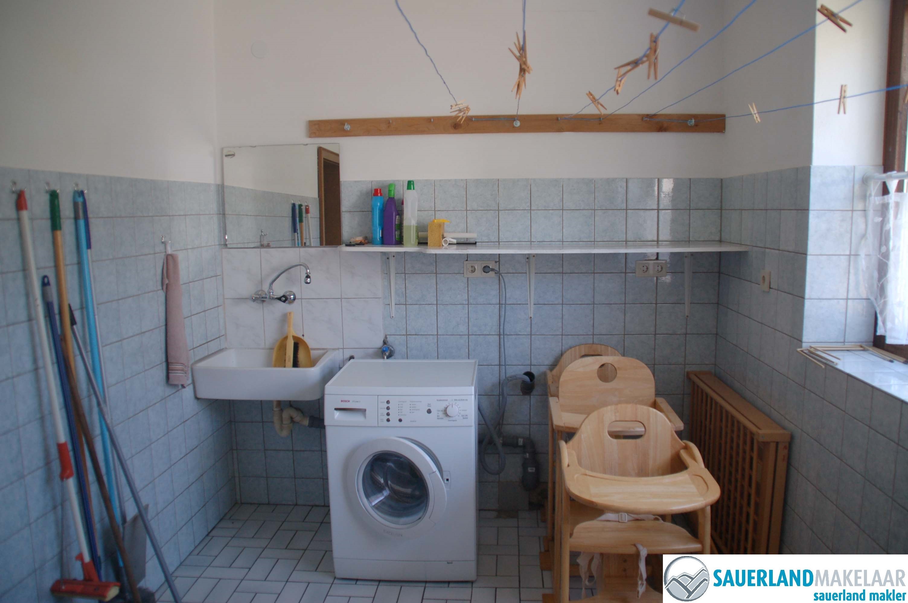 VERKOCHT Woonhuis met prachtig uitzicht in Düdinghausen 13