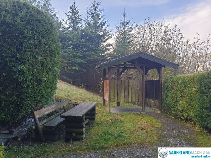 VERKOCHT Prachtig gelegen 3 kamerappartement in Schwalefeld 14