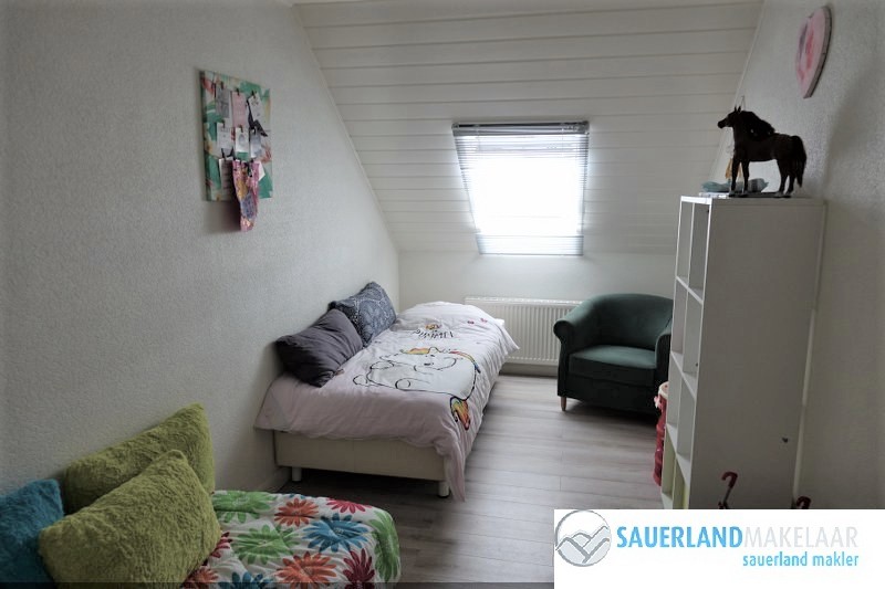 VERKOCHT-Prachtig gelegen, vrijstaand huis in Assinghausen 15