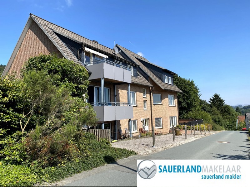 Ruim 4 kamerappartement met groot terras in Düdinghausen 15
