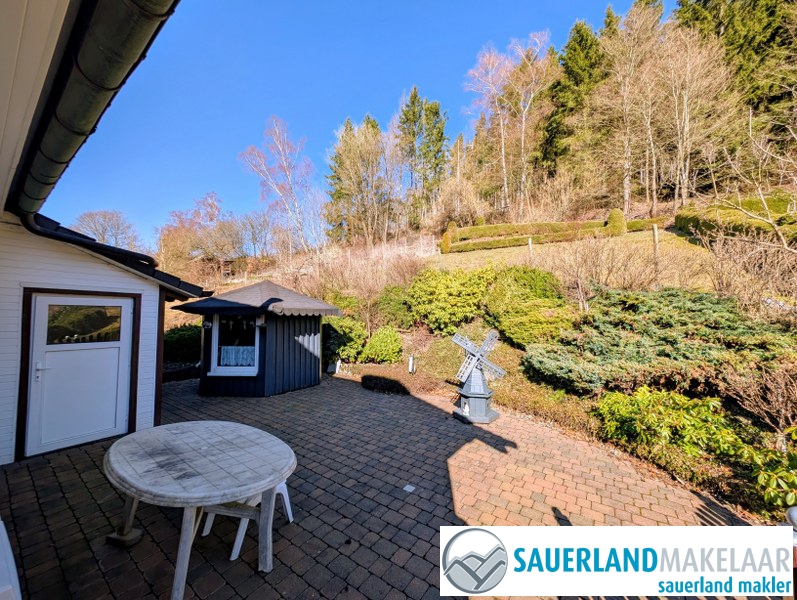 Prachtig meergezinswoning op een uitstekende zuidlocatie in Silbach – aantrekkelijke investering nabij Winterberg 15