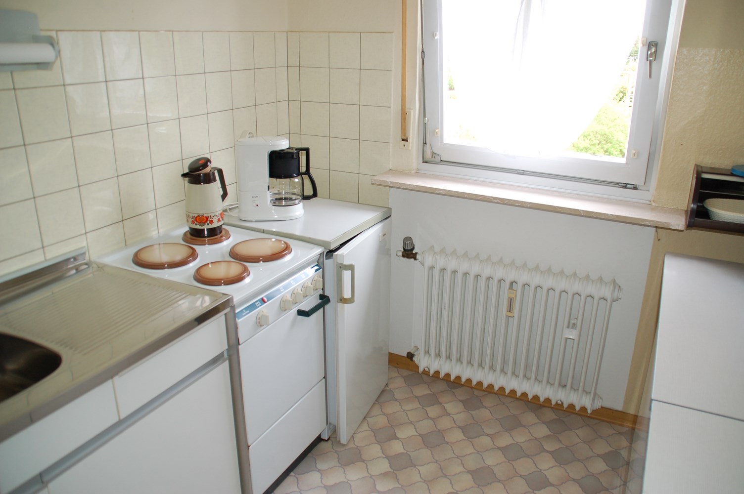 Vrijstaand huis, 3 garages, ruim balkon en grote tuin 16